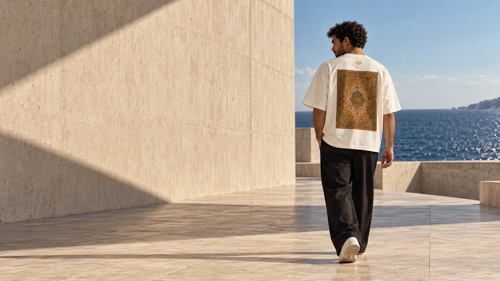Campagne SAJADA, silhouette portée face à la Méditerranée